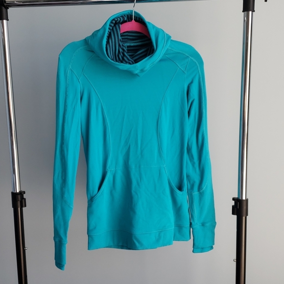 Absolutely stunning Lululemon hoodie - Picture 1 of 7